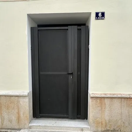 Urban Lägenhet Poreč